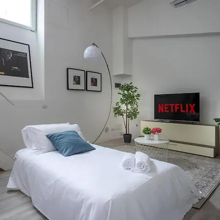 Cozy Loft - Zona Certosa - Con Wi-fi & Netflix & Parking Free In The Street Milão